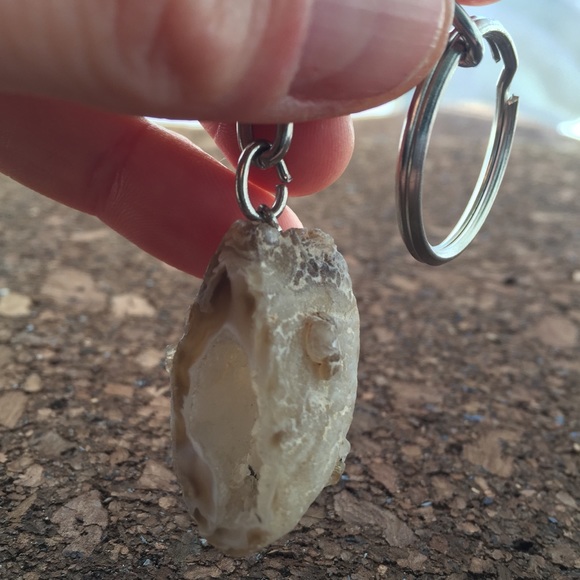 Natural Agate with Druzy Keychain - Half Geode - Picture 13 of 13